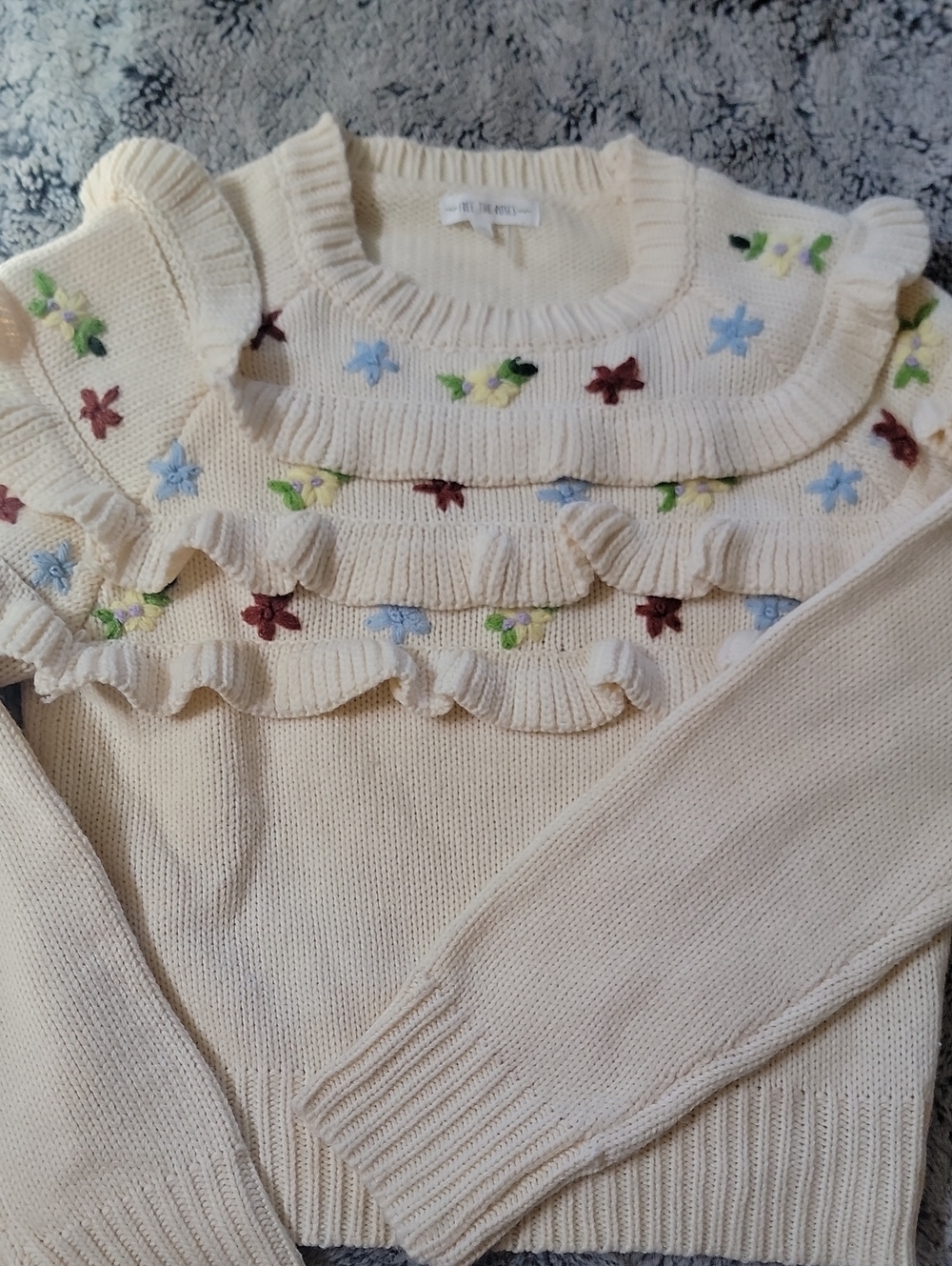 Free The Roses Floral Embroidered Ruffle Sweater Medium Cottagecore Cream M